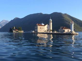 Perast Waterfront Apartments