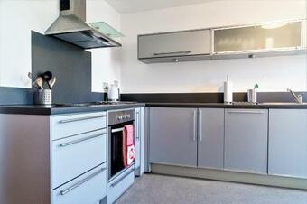 City Centre Living, Large 2 Bedroom Apartment