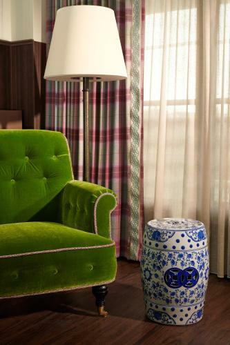 Graduate Cambridge, Formerly The Cambridge Hotel