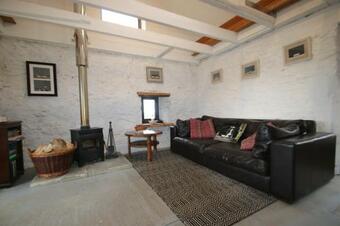 Immaculate 1-bed Cottage In Evanton
