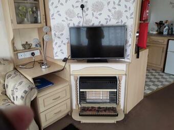 3 Bed Caravan Approx 10 Mins From Beach Bill 1
