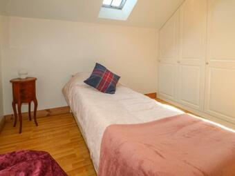 2 Miners Arms Cottages