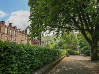 George Centre Apartment 5