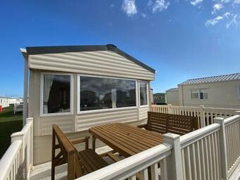 Brand New 8 Berth Caravan - Sleeps 8