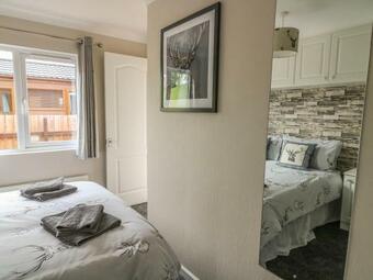 34 Stag Lodge