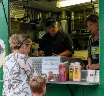 "george's" Lakeside Wooden Tipi
