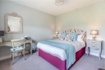Stunning 1 Bed Cottage In The Cotswolds