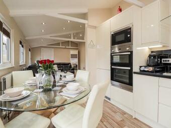Sparrows Den Lodge