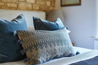 The Cotswold Snug