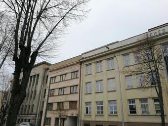 Top Apartment