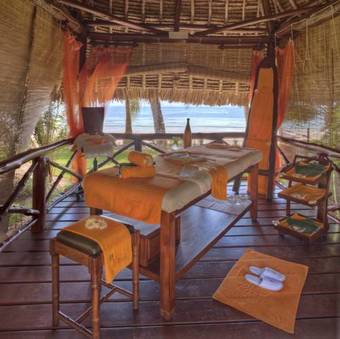 Hotel Sarova Whitesands Beach Resort & Spa