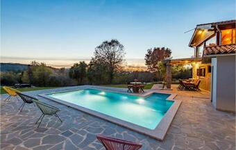 Stunning Home In Lisac W/ Outdoor Swimming Pool And 3 Bedrooms
