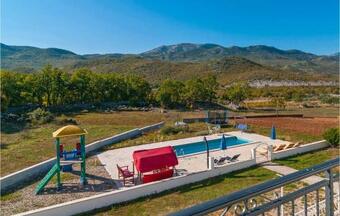 Holiday Home Trnbusi Bb VI