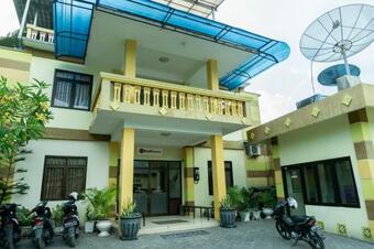 Hostal Reddoorz @ Gatot Subroto Ende