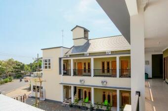 Hotel Oyo 1621 Rahayu Residence Syariah