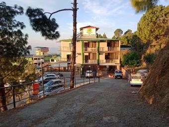 Hotel Pacific Inn Corbett Hill Resort