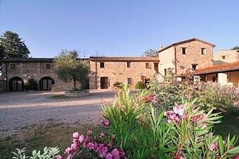 Carpini Villa Sleeps 4 Pool Wifi