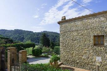 Gualdo Apartment Sleeps 2 With Pool And Wifi