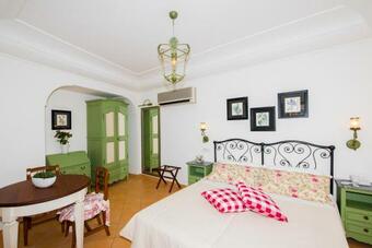 Torre Le Nocelle Villa Sleeps 10 Pool Air Con Wifi