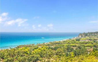 Amazing Home In Zambrone With Wifi And 1 Bedrooms