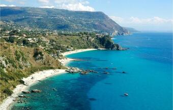 Awesome Home In Zambrone W/ Wifi And 2 Bedrooms