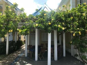 Hotel Villa Beach Cottages