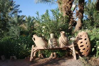Hostal Paradise In The Desert Of Morocco
