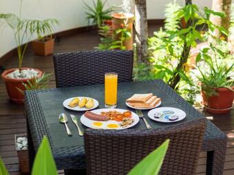 Hotel Isle Royal Inn