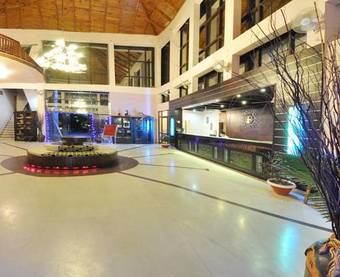 Hotel Wood Castle Spa & Resort