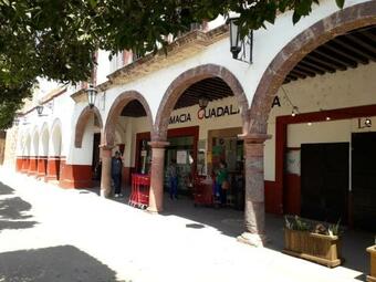 Hostal Suites Don Fernando