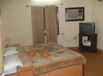 Hotel Tiger Safari Resort