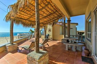 Charming Las Conchas Home With Deck - Steps To Beach!