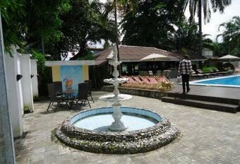 Hostal Room In Lodge - Hampshire Hotel And Resortbudget Hotel In Sapele