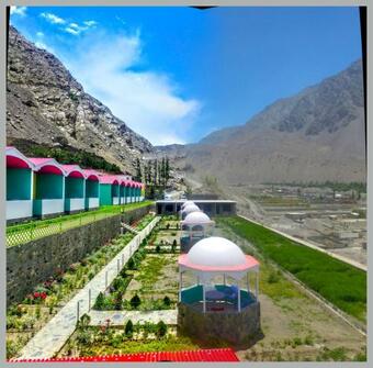 Hotel Mountain Lodge Skardu