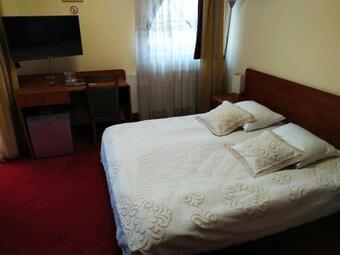 Hotel Go?ciniec Czarci M?yn