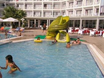 Hotel Le Monde Beach Resort & Spa