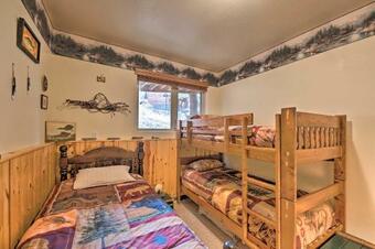 Rim Country Retreat With Multi-level Deck And View