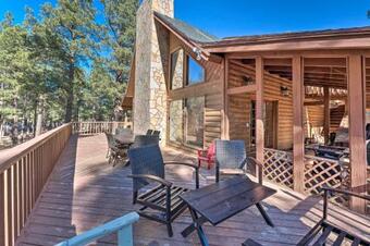 4,500-square-foot Pinedale Cabin On 17 Acres!