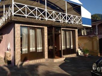 Hostal Guest House Nia