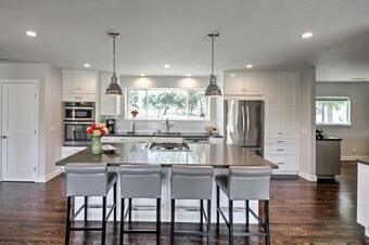 Beautiful Sonoma House With Patio And Vineyard Views!