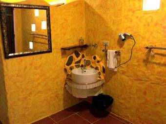 Hotel Kokays Maldito Dive Resort