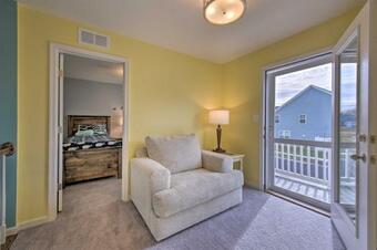Home With Pool And Tennis Access, 4mi To Bethany Beach