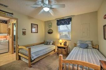 Lake Hutchinson Home - Bbq And Firepit!