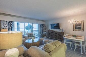 Apartamento Oceanfront Beach House Pool Balcony