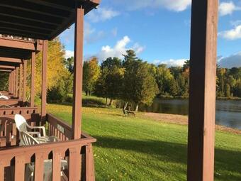 Lake Fanny Hooe Resort-2 Bed With Balcony #21 Hotel Room