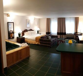 Hotel Pleasant Moose Lodge