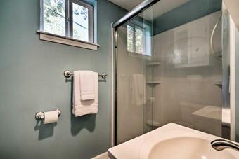 Sunrise Beach Lakeside Home With Boat Dock And Grill