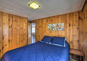 Updated Bristol Lakehouse With Kayaks And Beach Access