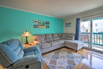 Apartamento Condo With Balcony And Pool Less Than 2 Mi To Carolina Beach!