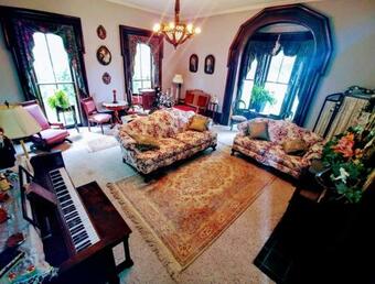 Bed & Breakfast 1873 Victorian Rose